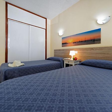 Apartamentos Strelitzias Playa del Inglés Kültér fotó
